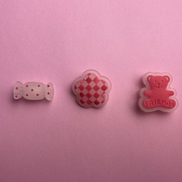 Pink Theme Crocs Shoe Charms Set of 9 - jibbitz Charms - Picture 4 of 7